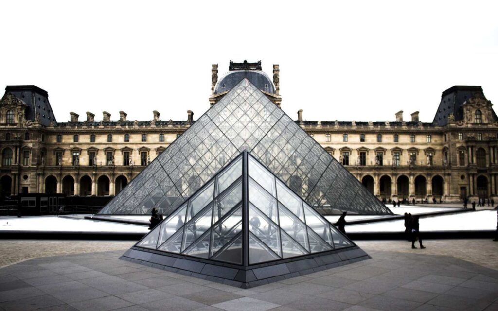 موزه لوور موزه های معروف پاریس